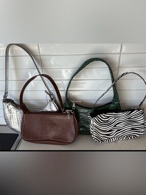 4X Y2K Women’s Animal Print & Embossed Print Shoulder Bags- All 4 Working Zips